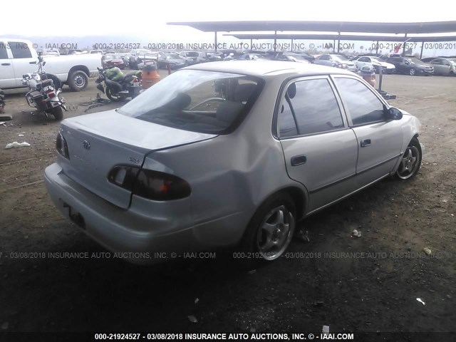 1NXBR12E3YZ354804 - 2000 TOYOTA COROLLA VE/CE/LE 银色 照片 4