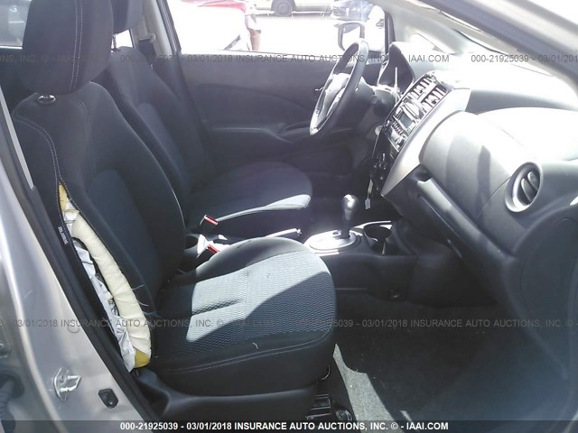 3N1CE2CP5FL401478 - 2015 NISSAN VERSA NOTE S/S PLUS/SV/SL/SR SILVER photo 5