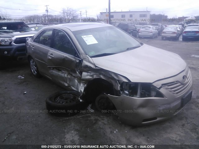 4T1BE46K19U351494 - 2009 TOYOTA CAMRY SE/LE/XLE GOLD photo 1