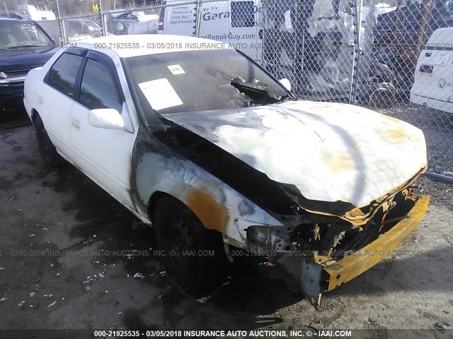 4T1BG22K51U845382 - 2001 TOYOTA CAMRY CE/LE/XLE WHITE photo 1