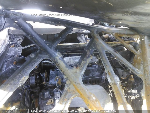 4T1BG22K51U845382 - 2001 TOYOTA CAMRY CE/LE/XLE 白色 照片 10