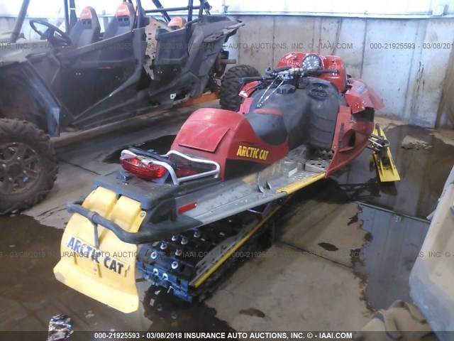 4UF03SNW93T174497 - 2003 ARCTIC CAT SNOWMOBILE RED photo 4