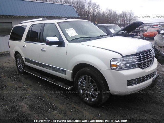 5LMFL27587LJ24470 - 2007 LINCOLN NAVIGATOR L WHITE photo 1