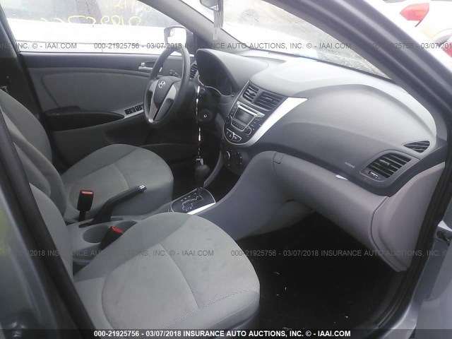 KMHCT4AE5EU734439 - 2014 HYUNDAI ACCENT GLS/GS GRAY photo 5