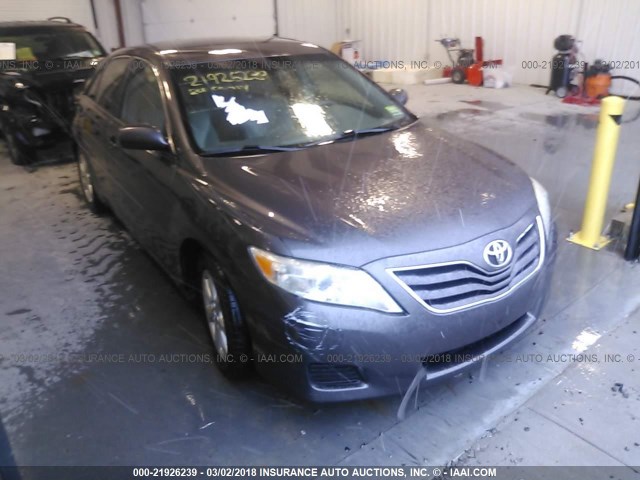 4T4BF3EK9BR179137 - 2011 TOYOTA CAMRY SE/LE/XLE 灰色 照片 1
