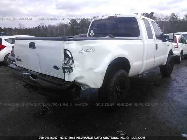 1FTSX21585EB97553 - 2005 FORD F250 SUPER DUTY WHITE photo 4