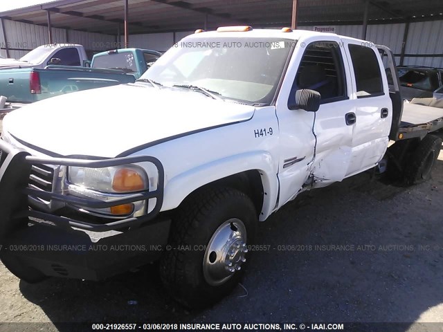 1GTJK33285F915311 - 2005 GMC NEW SIERRA K3500 WHITE photo 2