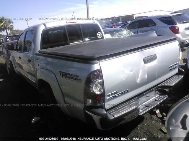 3TMJU4GN0BM111908 - 2011 TOYOTA TACOMA DOUBLE CAB PRERUNNER SILVER photo 3