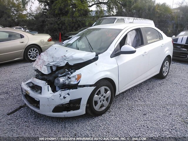 1G1JA5SH7G4152709 - 2016 CHEVROLET SONIC LS 白色 照片 2