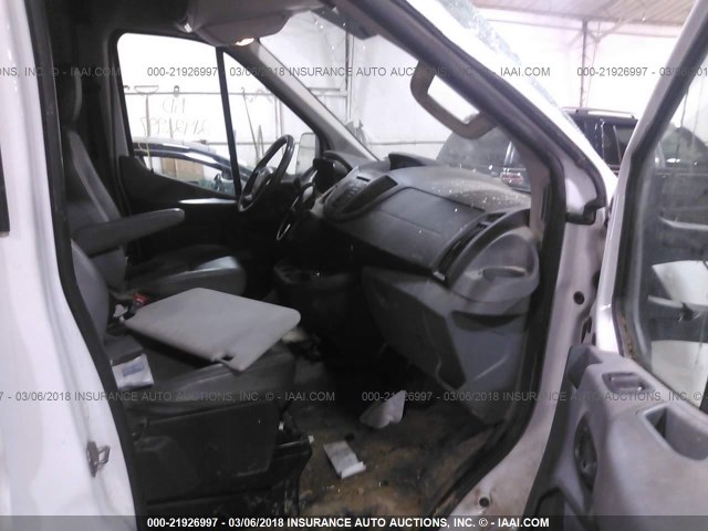 1FTNR1CG0FKA40604 - 2015 FORD TRANSIT T-250 WHITE photo 5