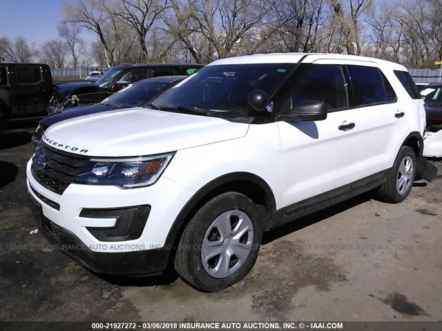 1FM5K8ATXHGC35432 - 2017 FORD EXPLORER POLICE INTERCEPTOR WHITE photo 2