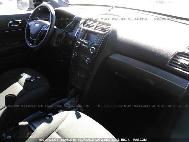 1FM5K8ATXHGC35432 - 2017 FORD EXPLORER POLICE INTERCEPTOR WHITE photo 5