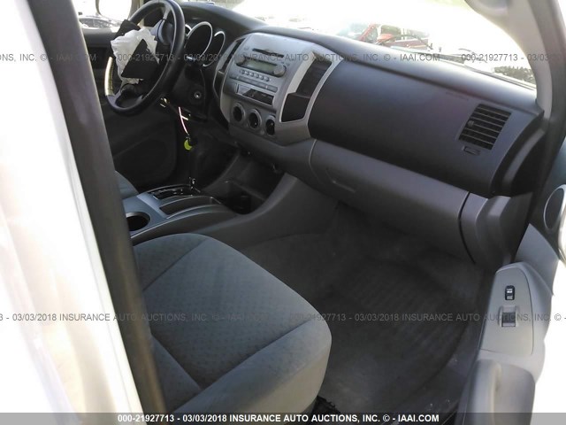 5TEJU62N56Z265428 - 2006 TOYOTA TACOMA DOUBLE CAB PRERUNNER WHITE photo 5