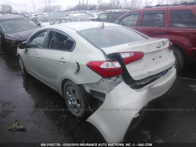 KNAFK4A65F5400613 - 2015 KIA FORTE LX TAN photo 3