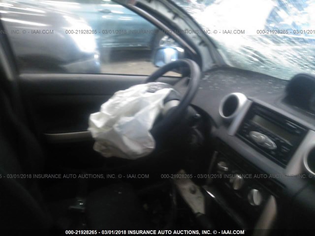 JTKKT624060138433 - 2006 TOYOTA SCION XA WHITE photo 5