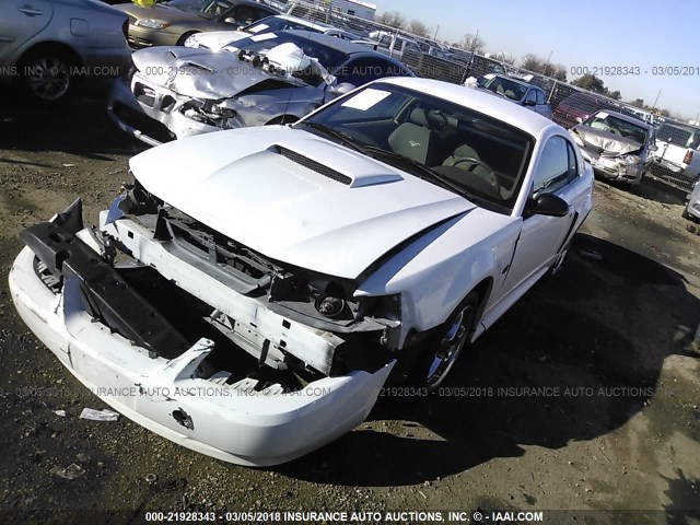 1FAFP42X52F133317 - 2002 FORD MUSTANG GT WHITE photo 2