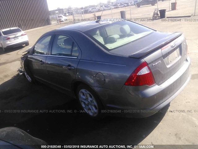 3FAHP0HA0BR166183 - 2011 FORD FUSION SE GRAY photo 3