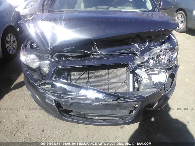 1G1JA5SH5D4247099 - 2013 CHEVROLET SONIC LS 黑色 照片 6