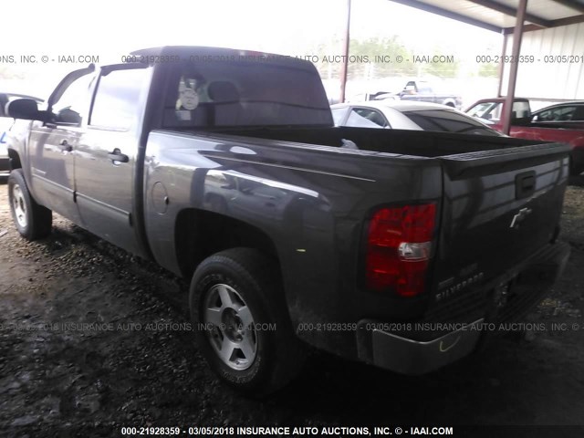 3GCPKSE35BG322980 - 2011 CHEVROLET SILVERADO K1500 LT GRAY photo 3