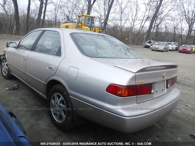 4T1BG22K2YU757092 - 2000 TOYOTA CAMRY CE/LE/XLE TAN photo 3