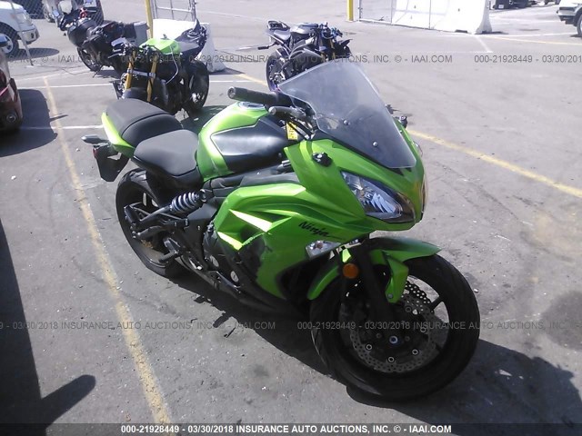 JKAEXEE18CDA02637 - 2012 KAWASAKI EX650 EC GREEN photo 1
