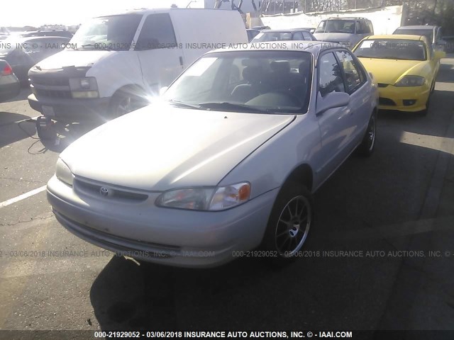 1NXBR12EXYZ385645 - 2000 TOYOTA COROLLA VE/CE/LE 银色 照片 2