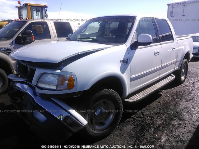 1FTRW08L31KC32697 - 2001 FORD F150 SUPERCREW WHITE photo 2