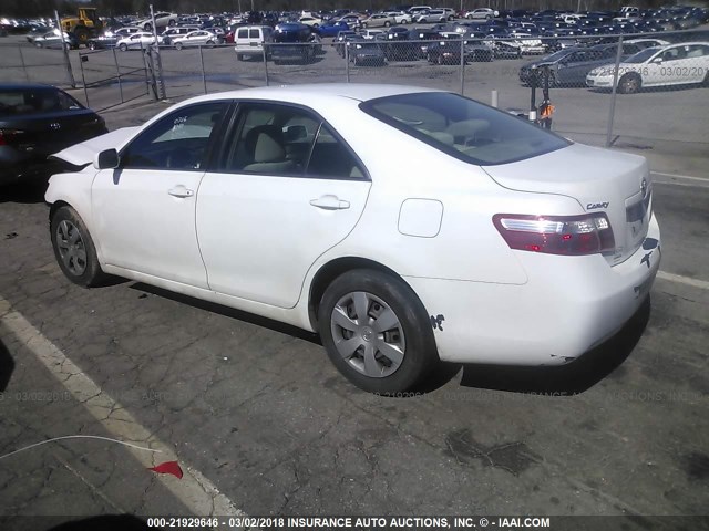 4T4BE46K69R060706 - 2009 TOYOTA CAMRY SE/LE/XLE WHITE photo 3