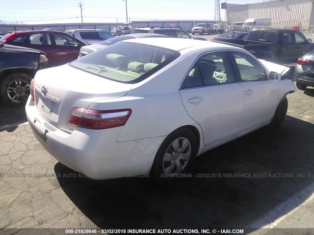 4T4BE46K69R060706 - 2009 TOYOTA CAMRY SE/LE/XLE WHITE photo 4