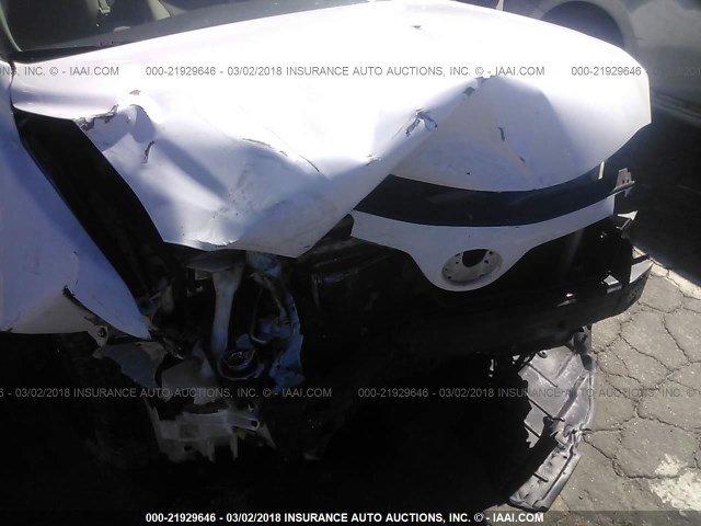 4T4BE46K69R060706 - 2009 TOYOTA CAMRY SE/LE/XLE WHITE photo 6