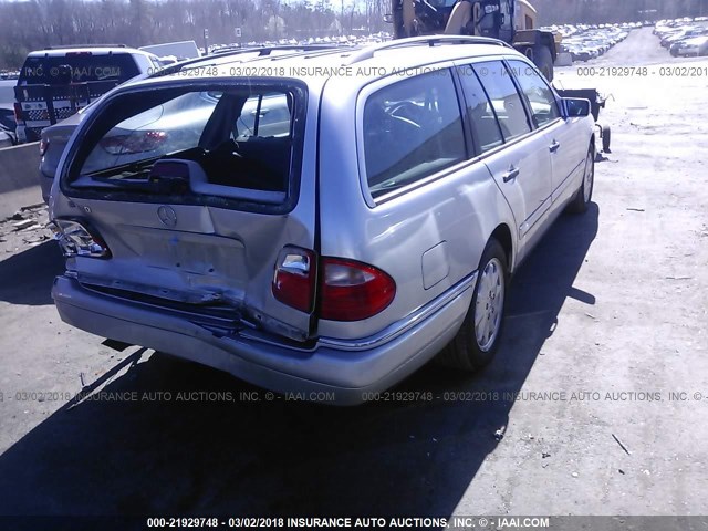 WDBJH65F7XA763150 - 1999 MERCEDES-BENZ E 320 ვერცხლისფერი ფოტო 4
