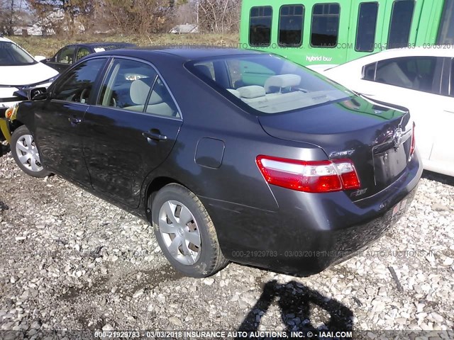 4T4BE46K09R082247 - 2009 TOYOTA CAMRY SE/LE/XLE Серый фото 3
