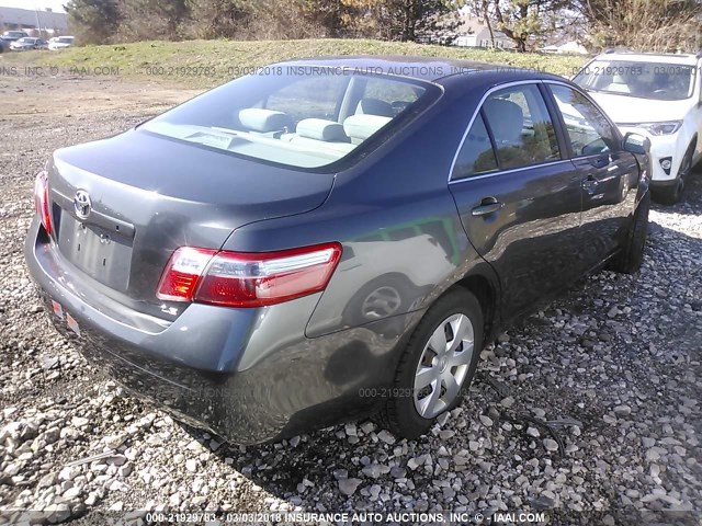 4T4BE46K09R082247 - 2009 TOYOTA CAMRY SE/LE/XLE GRAY photo 4