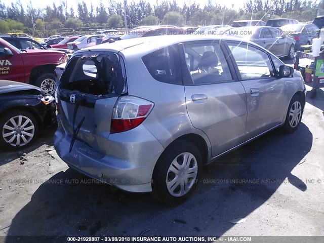 JHMGE88299S015617 - 2009 HONDA FIT GRAY photo 4