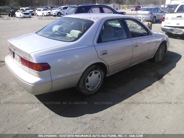 4T1BG22K0YU664085 - 2000 TOYOTA CAMRY CE/LE/XLE 棕色 照片 4
