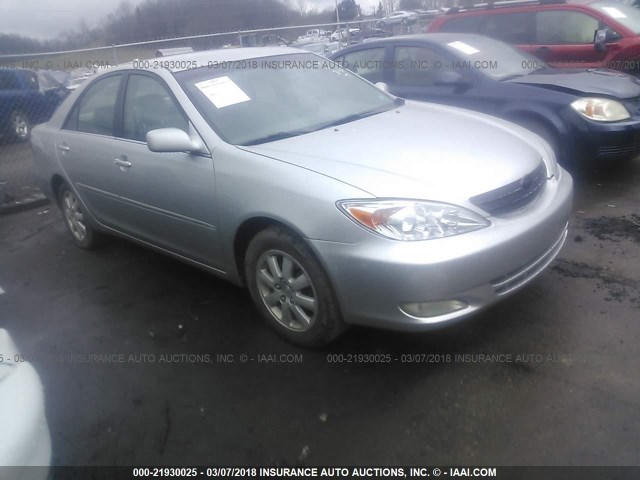 4T1BE32K34U366412 - 2004 TOYOTA CAMRY LE/XLE/SE ვერცხლისფერი ფოტო 1