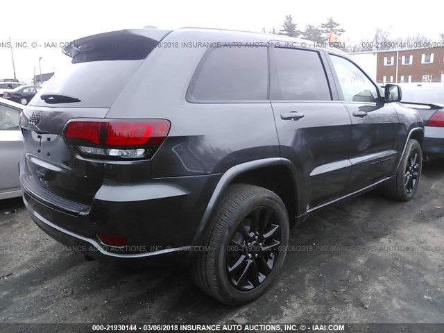 1C4RJFAG5JC267556 - 2018 JEEP GRAND CHEROKEE LAREDO GRAY photo 4