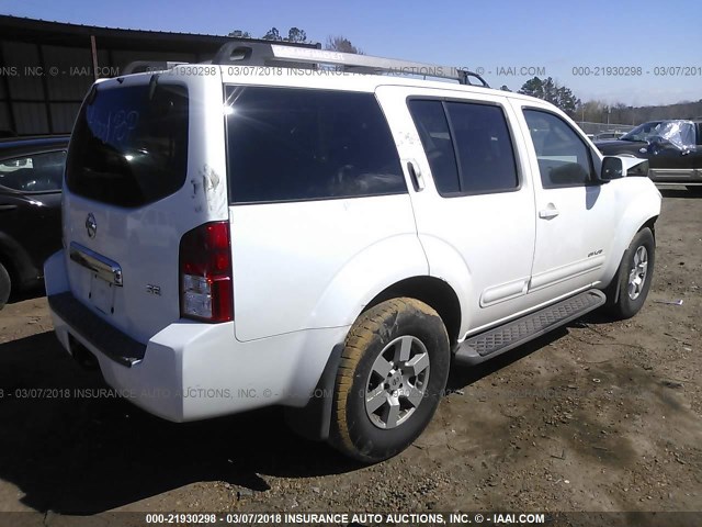 5N1AR18U65C744064 - 2005 NISSAN PATHFINDER LE/SE/XE WHITE photo 4