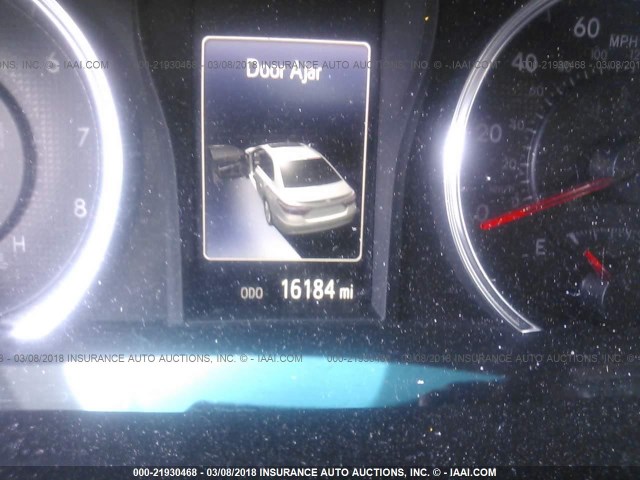 4T1BF1FK1GU518980 - 2016 TOYOTA CAMRY LE/XLE/SE/XSE შავი ფოტო 7