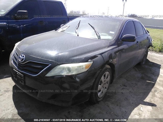 4T4BF3EK5BR151481 - 2011 TOYOTA CAMRY SE/LE/XLE Черный фото 2