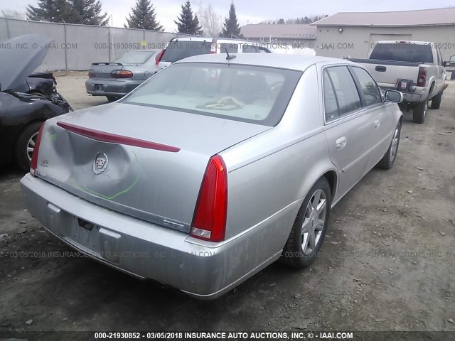 1G6KD57Y37U160224 - 2007 CADILLAC DTS SILVER photo 4