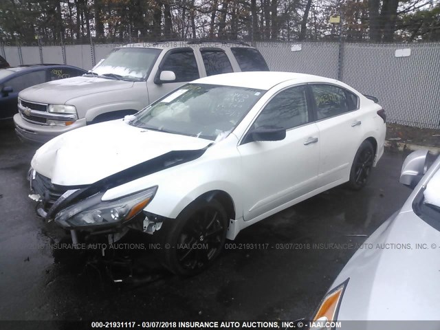 1N4AL3AP4HC242931 - 2017 NISSAN ALTIMA 2.5/S/SV/SL/SR WHITE photo 2