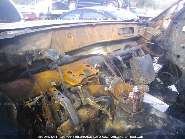 5TFRW5F1XHX220588 - 2017 TOYOTA TUNDRA DOUBLE CAB SR/SR5 WHITE photo 7