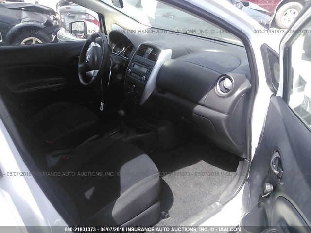 3N1CE2CP2FL442375 - 2015 NISSAN VERSA NOTE S/S PLUS/SV/SL/SR WHITE photo 5