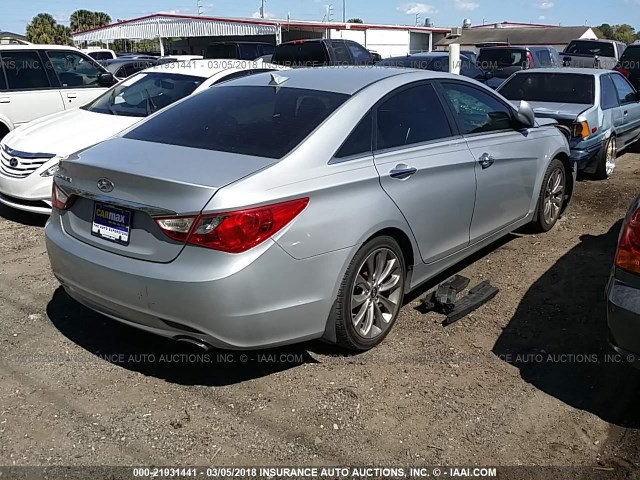 5NPEC4AC7DH539365 - 2013 HYUNDAI SONATA SE/LIMITED SILVER photo 4