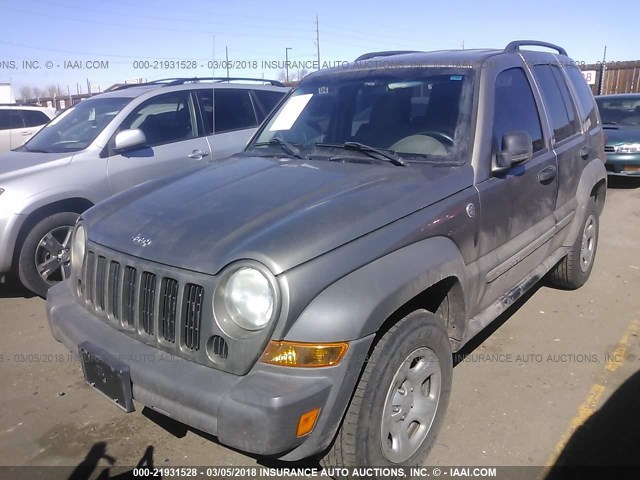 1J4GL48K27W647620 - 2007 JEEP LIBERTY SPORT GOLD photo 2