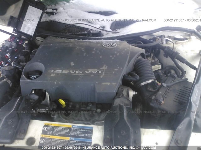 2G4WE567251221118 - 2005 BUICK LACROSSE CXS WHITE photo 10