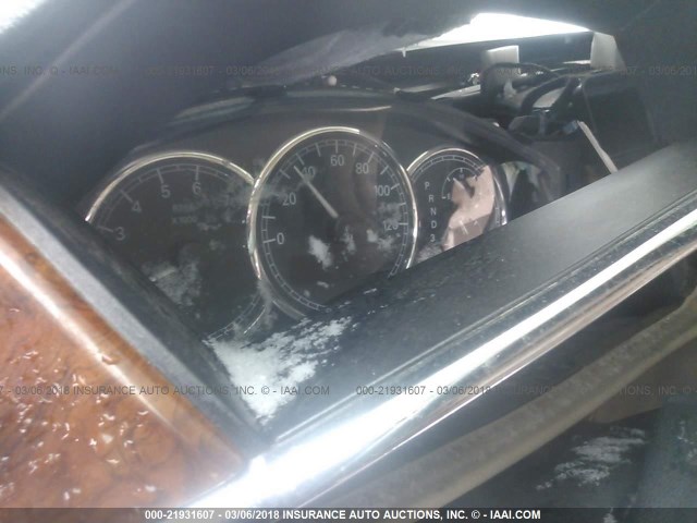 2G4WE567251221118 - 2005 BUICK LACROSSE CXS WHITE photo 7