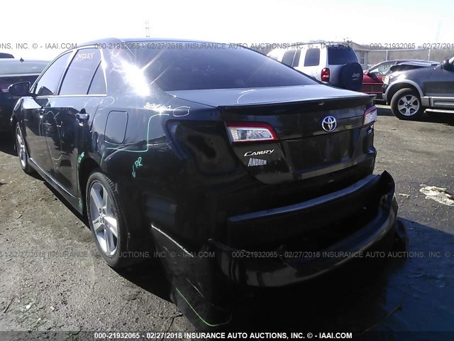 4T1BF1FK1DU221915 - 2013 TOYOTA CAMRY L/SE/LE/XLE 黑色 照片 3