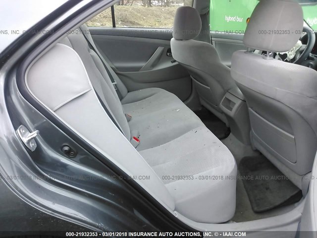 4T4BF3EK0BR112510 - 2011 TOYOTA CAMRY SE/LE/XLE GRAY photo 8